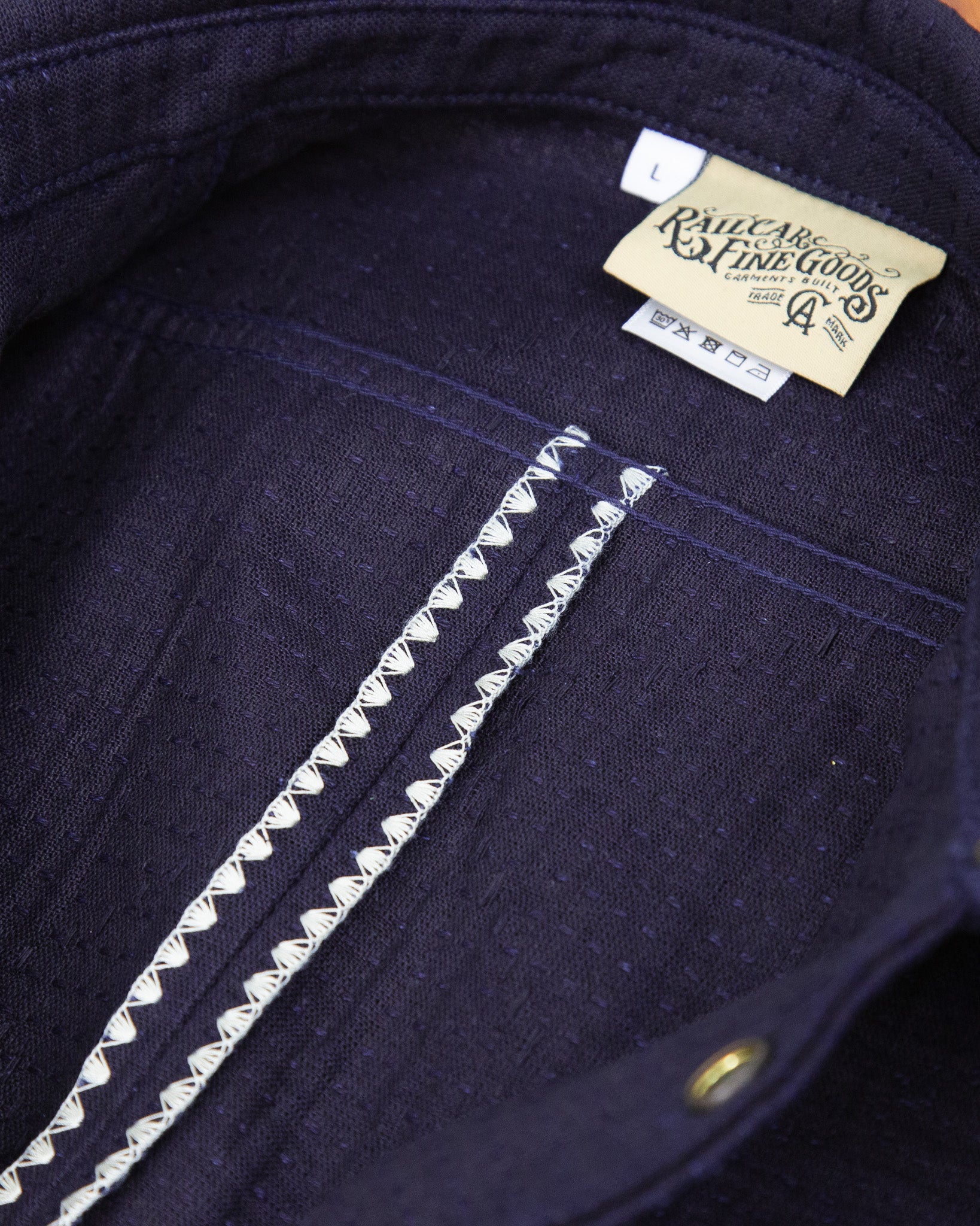 Collar Interior of Unshin Sashiko Eliminator Shirt