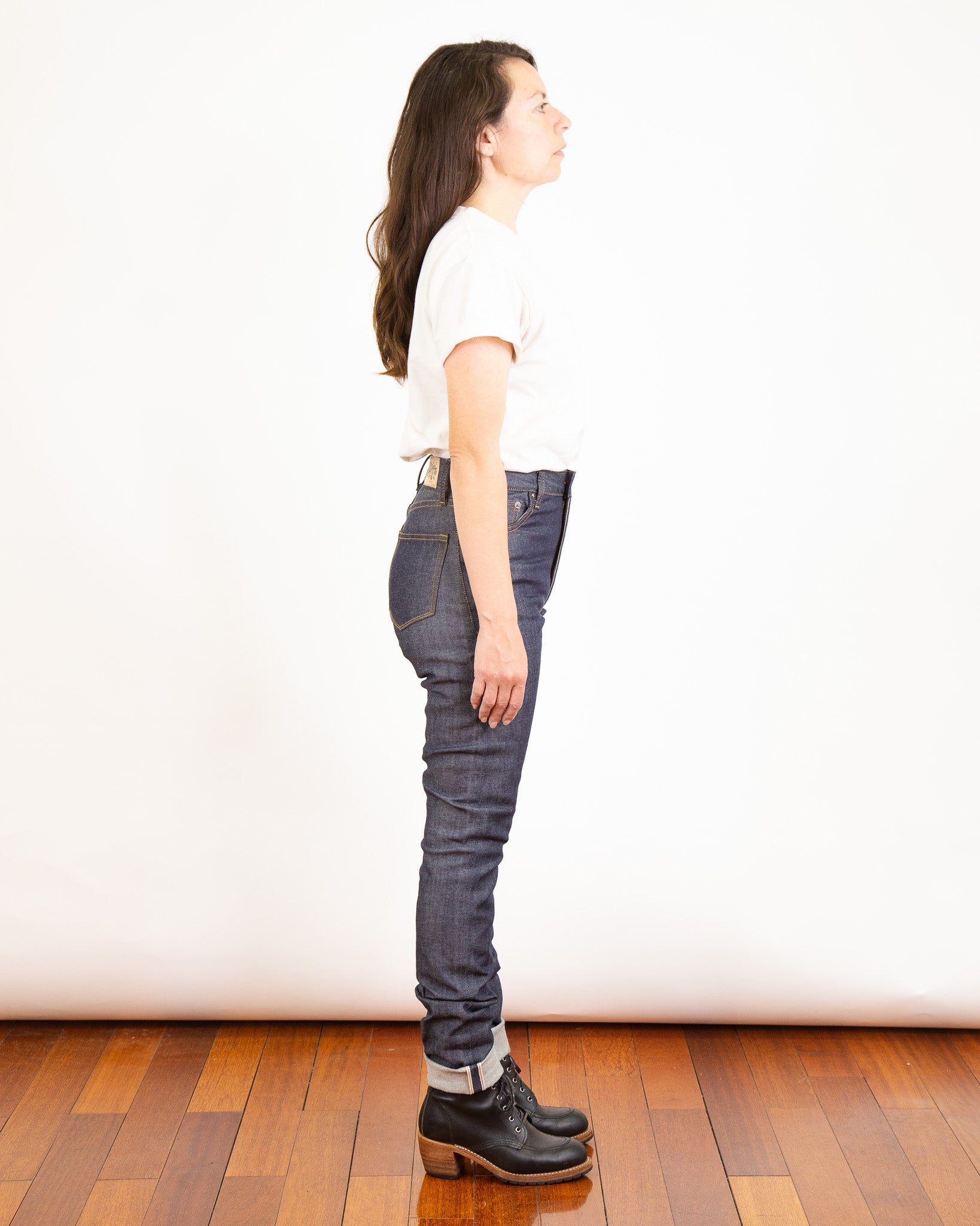 Model Photo of Side of Vixen Pure Indigo X061 4-Way Stretch Jeans