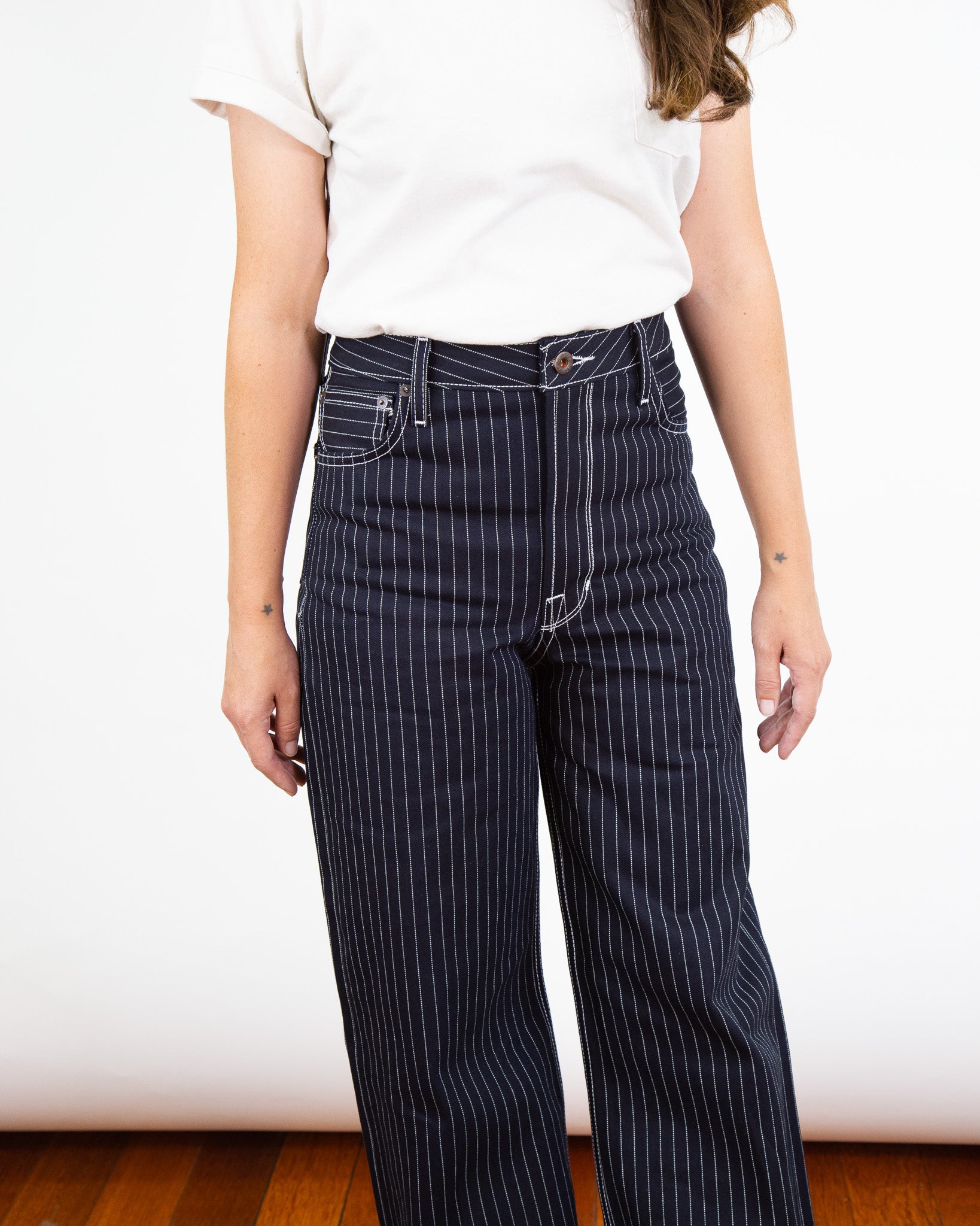Model wearing Shadow Wabash Emily fit and a white top against a plain background