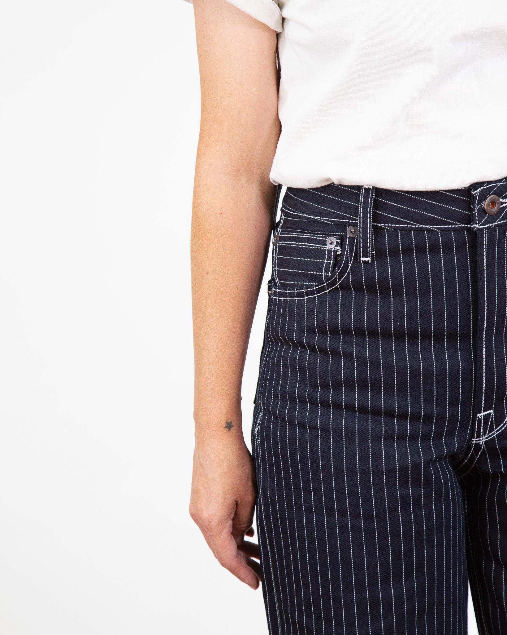 Model wearing Shadow Wabash Emily fit with a white background